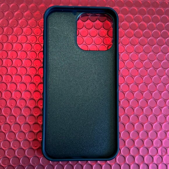 COPY - iPhone 15 Pro Max Down Jacket Case - Picture 3 of 4